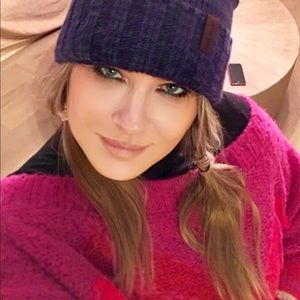 Meet your Posher, Corina